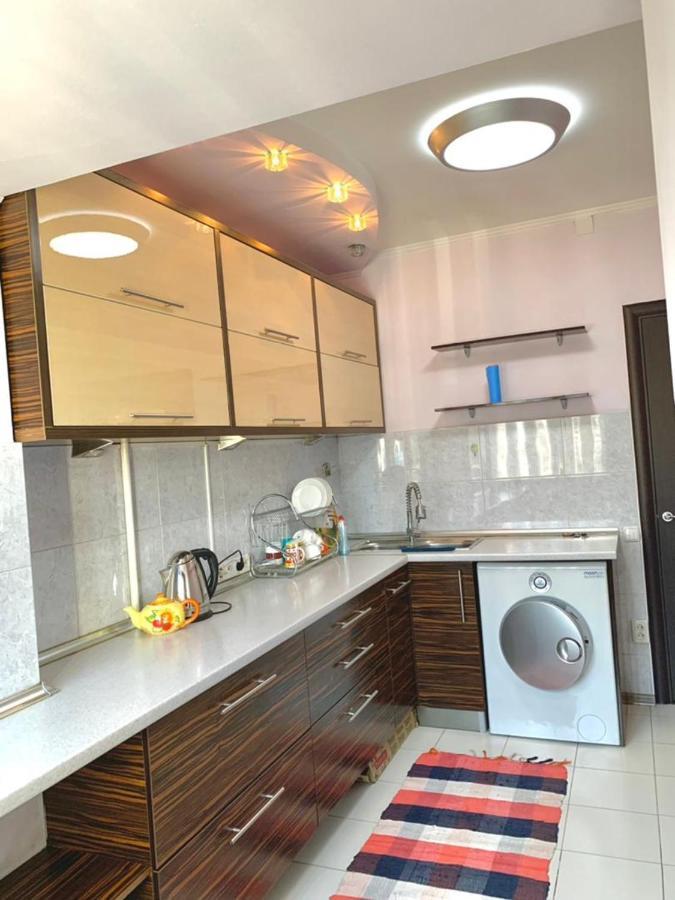 Apartment In Street Kievskaya 49 Bishkek Exterior foto