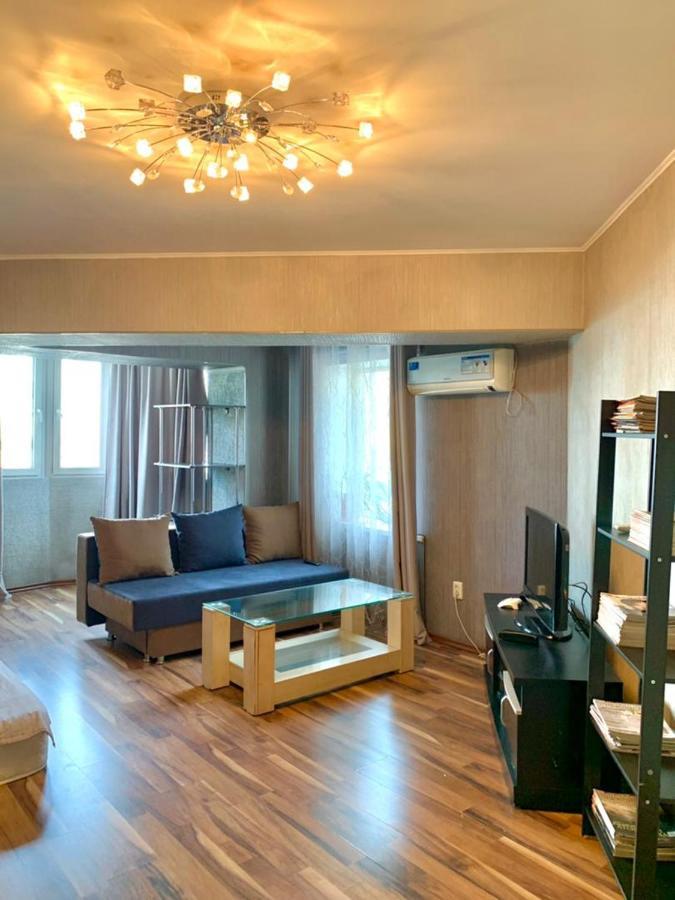 Apartment In Street Kievskaya 49 Bishkek Exterior foto